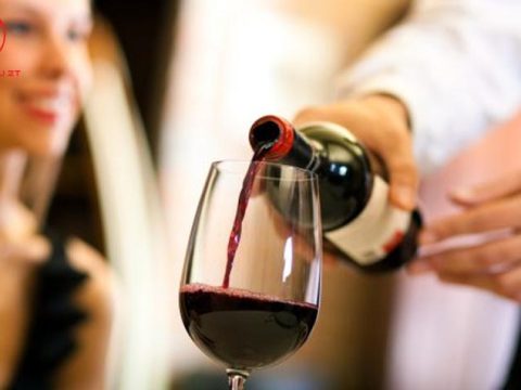 [2023] Nồng độ cồn của rượu vang là bao nhiêu? Uống có say không?